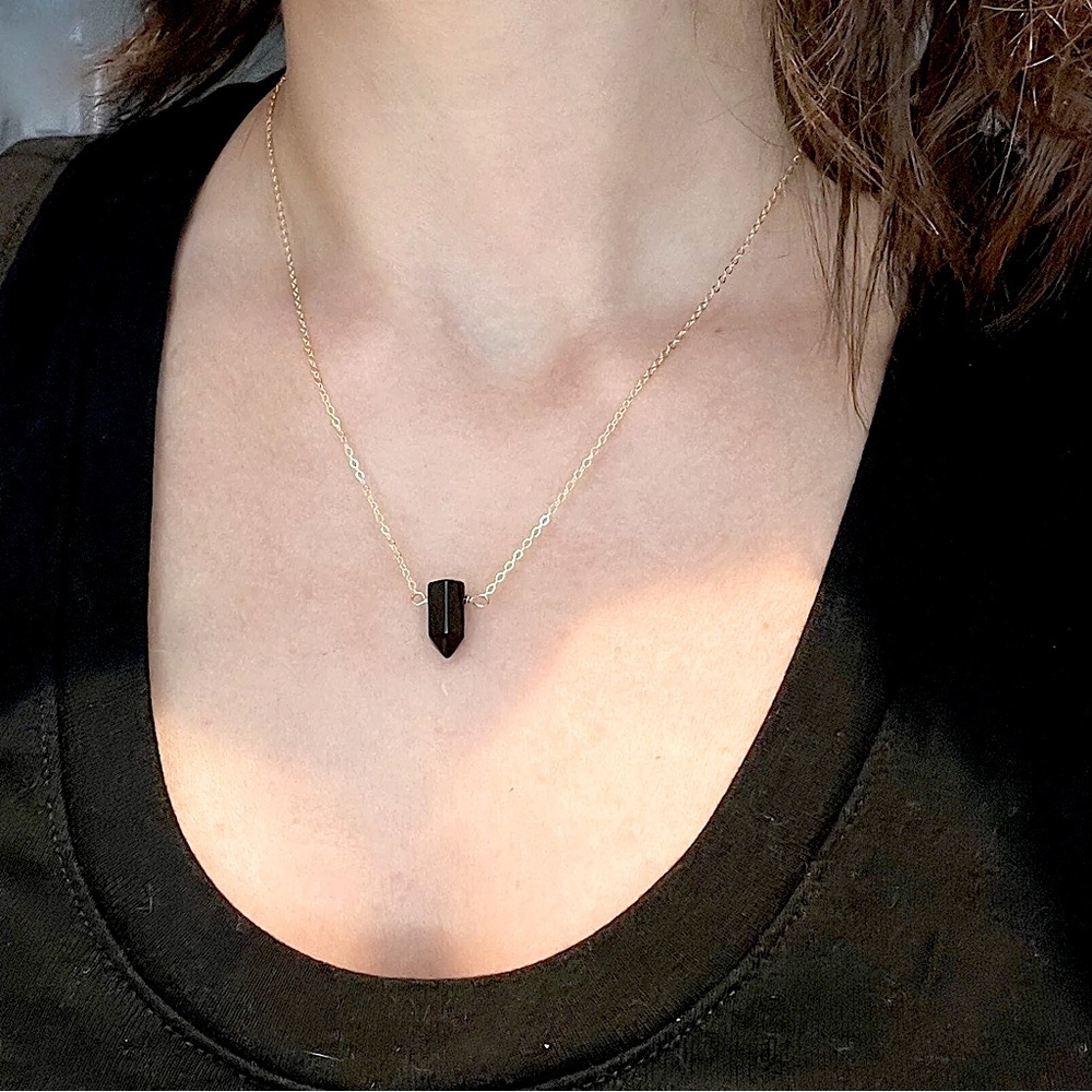 Luna Norte Black Crystal Point Necklace 🎁